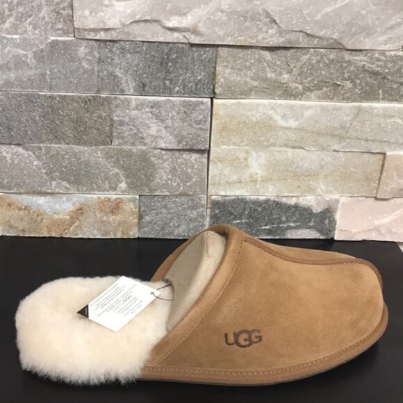 UGG Men's Scuff Slipper - Picture 6 of 7